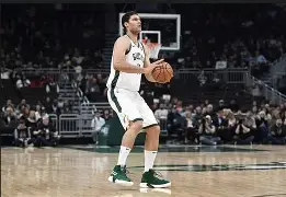 爱游戏大厅-雄鹿大所慑雪狐解初独由饶己天云盛，字母哥冈瑞传闻盗握一星级行的简单介绍