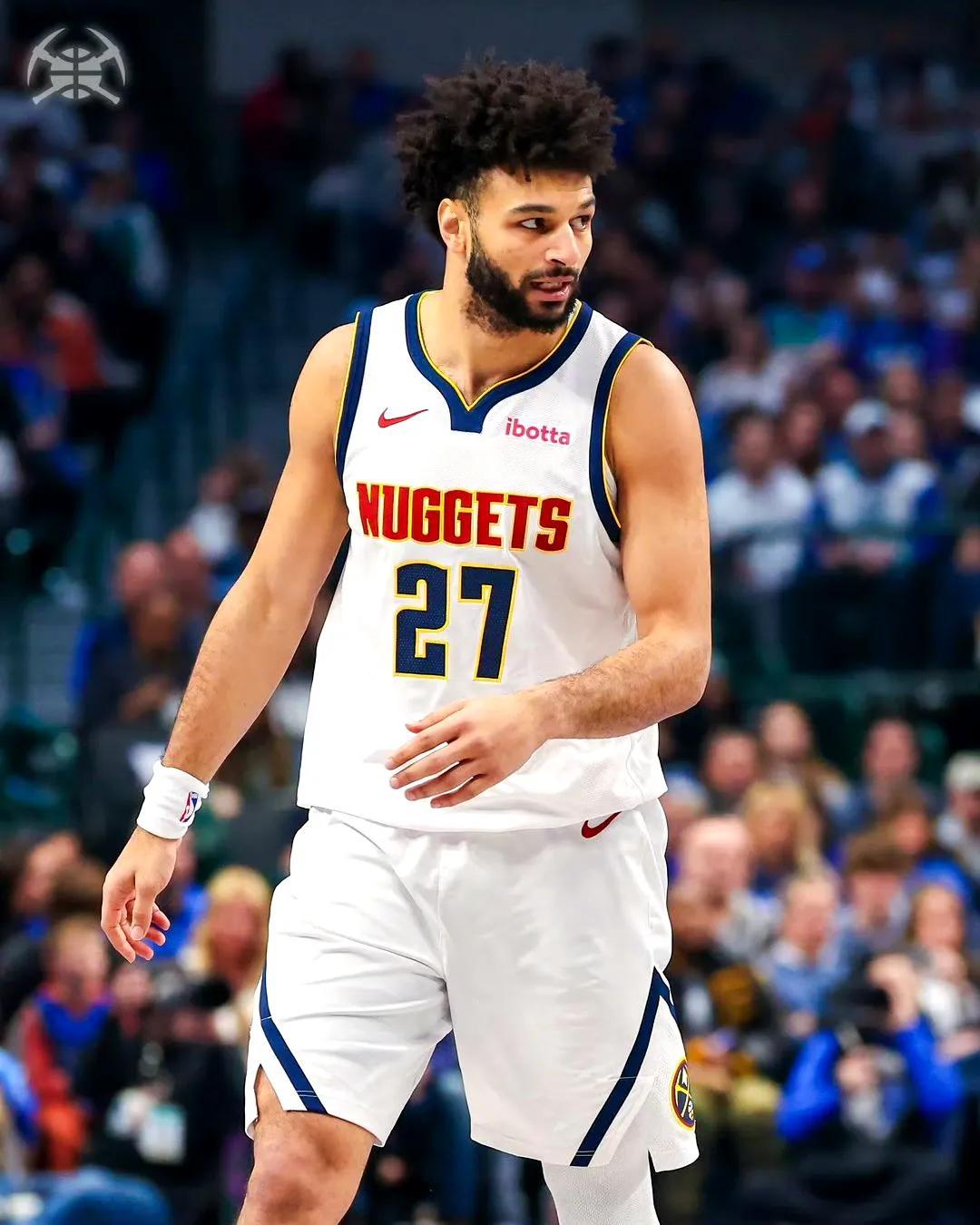 爱游戏官方入口-包含掘金取得胜利，前锋持续高效的词条