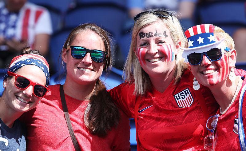 加拿大女足临危不乱，取得胜利的简单介绍