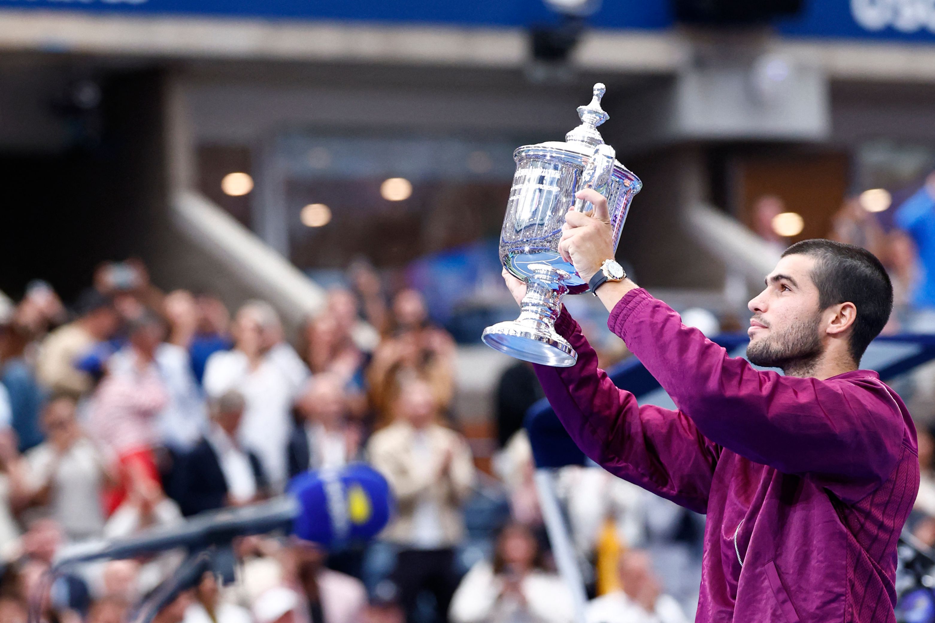 关于美网完胜ATP总决赛，阿尔卡拉斯扛起全队的信息