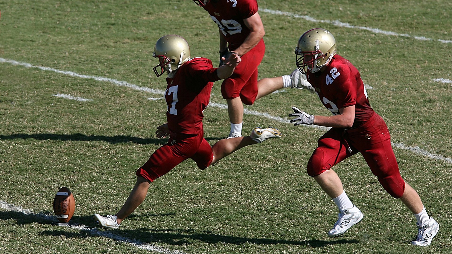 西亚卡姆打出攻防教科书级表现！公牛六人上双主场狂胜猛龙